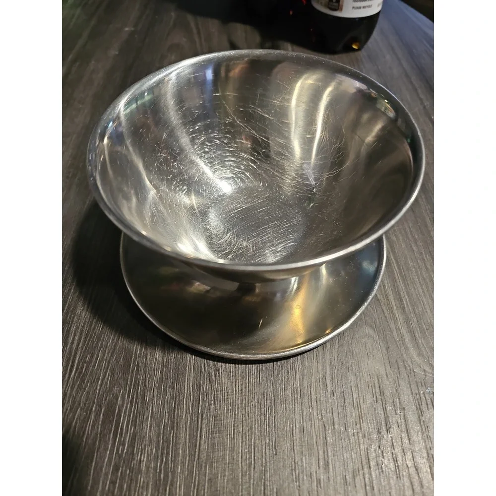 Oneida 18/8 Stainless Footed Bowl Made In Japan